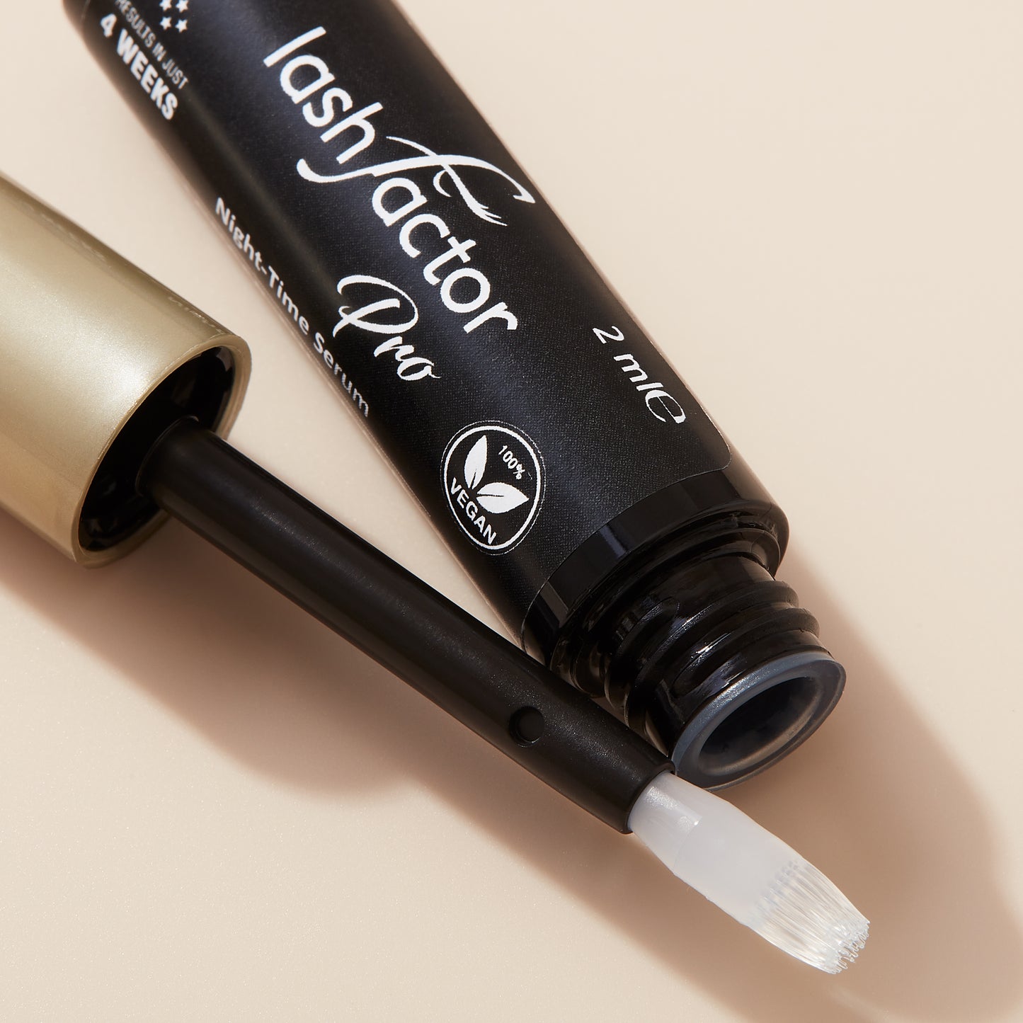 Close-up-Pro-Serum-lash-and-brows-Lashfactor